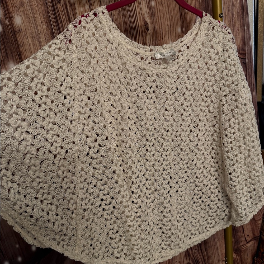 Dressbarn Cream Knit Blouse